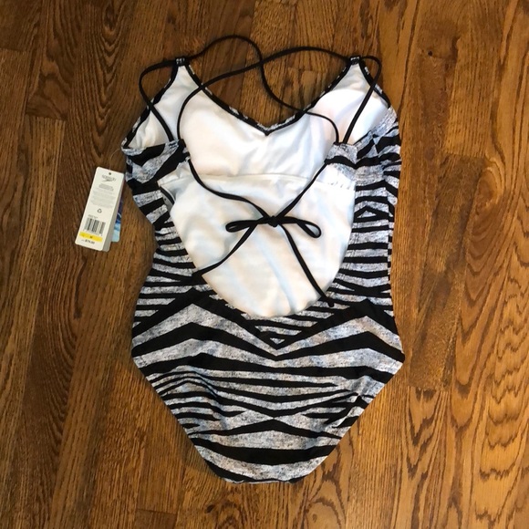 Speedo one piece bathing suit medium brand new - Picture 4 of 7
